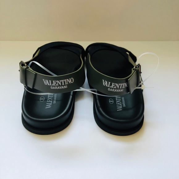 💙SOLD💙Valentino Garavani Men's Black Sandals - Picture 9 of 10